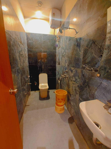 Bathroom 3, Avadh Sunshine Palace Hotel & Resort, Gonda