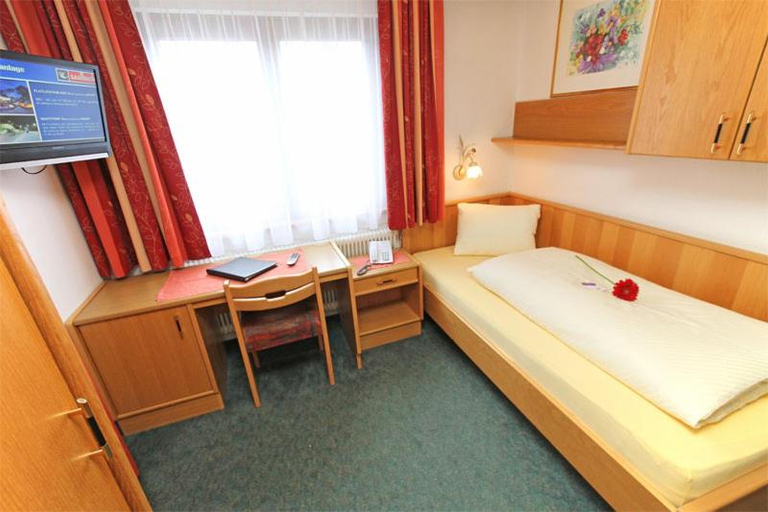 Bedroom, Hotel Mitterer, Zell am See