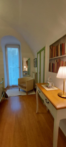 Others 5, SUITE del B&B dei DORIA, Imperia