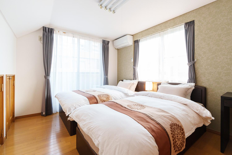 Bedroom 2, Luxury Guest House in Tokyo Shinjuku, Shinjuku