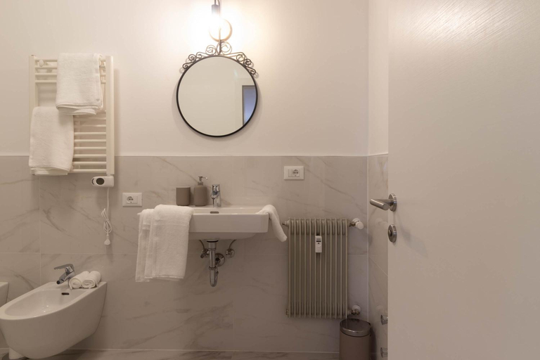Shower 3, Apartments Iris, Bolzano