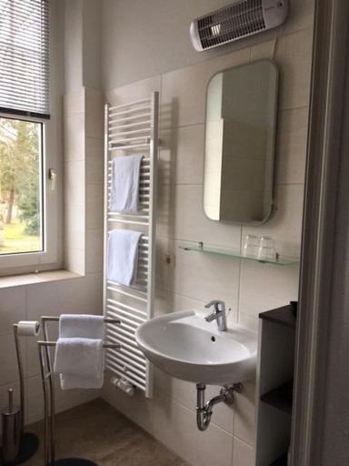 Bathroom 3, Haus Brandenburg, Oberhavel