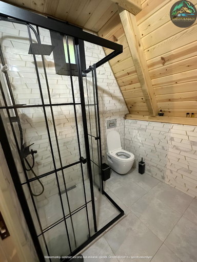 Bathroom 3, DereÜstü ve Gökçe Bungalov Evleri, Ardeşen