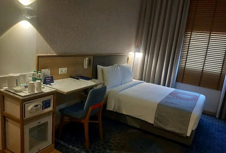 Bedroom 28