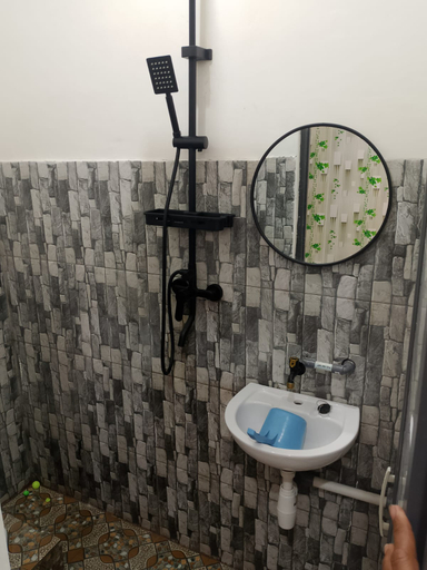 Bathroom 5, The Nonik Guest House Near Bess Hotel dan Resort, Malang