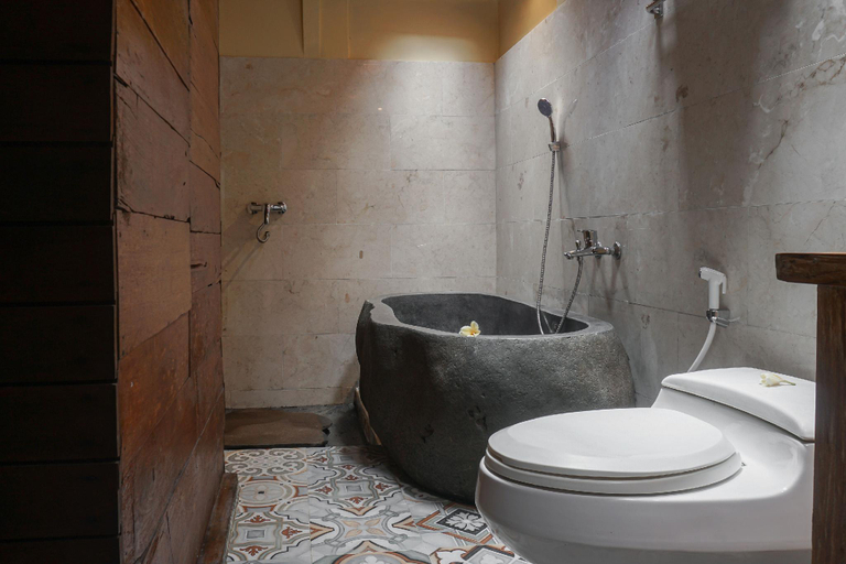 Bathroom 4