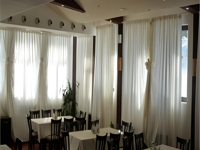 Food & Drinks 5, PM Services Flora Apartments, Samokov