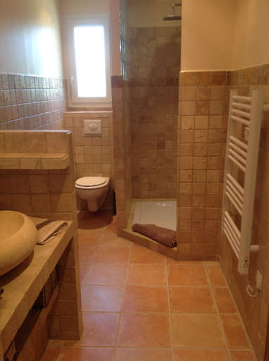 Bathroom 2, Le Patio Fleuri, Var