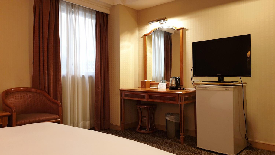 Bedroom 14