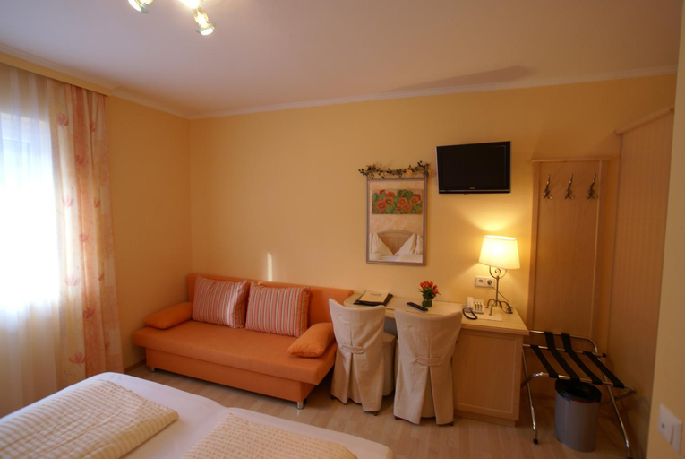Bedroom 2, Gasthof Hotel Zur Post, Klagenfurt Land