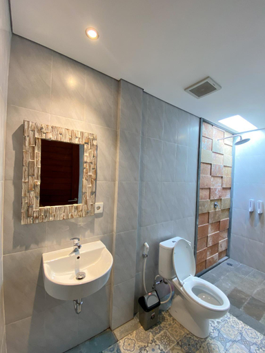 Bathroom 5, Kope House Ubud, Gianyar
