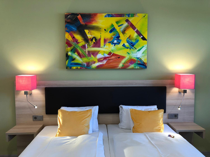 Bedroom 4, Hotel „Zur Linde“, Alb-Donau-Kreis