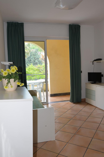 Dining Room 6