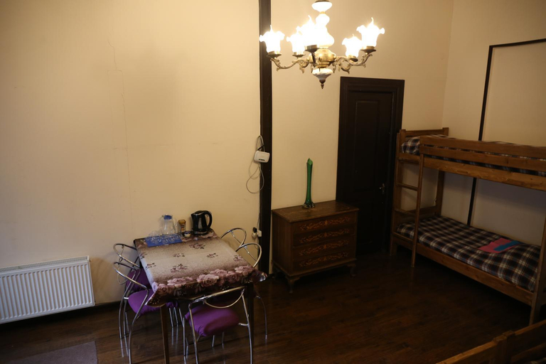 Bedroom 2, Private Rooms in the City Center - Chonqadze 9, Tbilisi