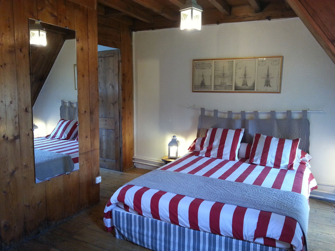Bedroom 2, Le château du Rozel, Manche