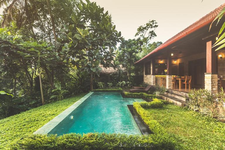 Swimming Pool 2