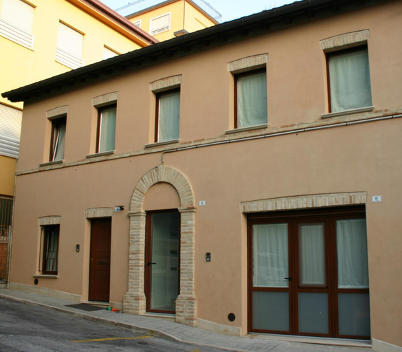 Others 2, A casa di Gio, Ancona