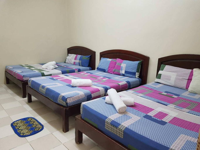 Others 2, Madid's Inn Beach Resort, Malay