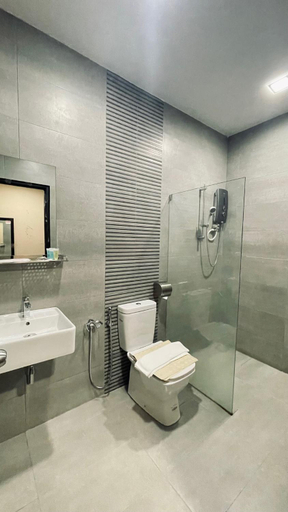 Bathroom 4, De Parkview Hotel, Kinta
