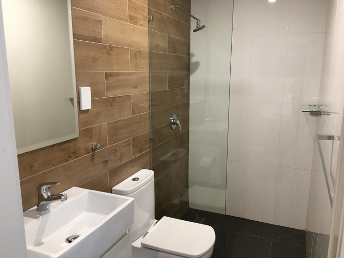 Bathroom 4
