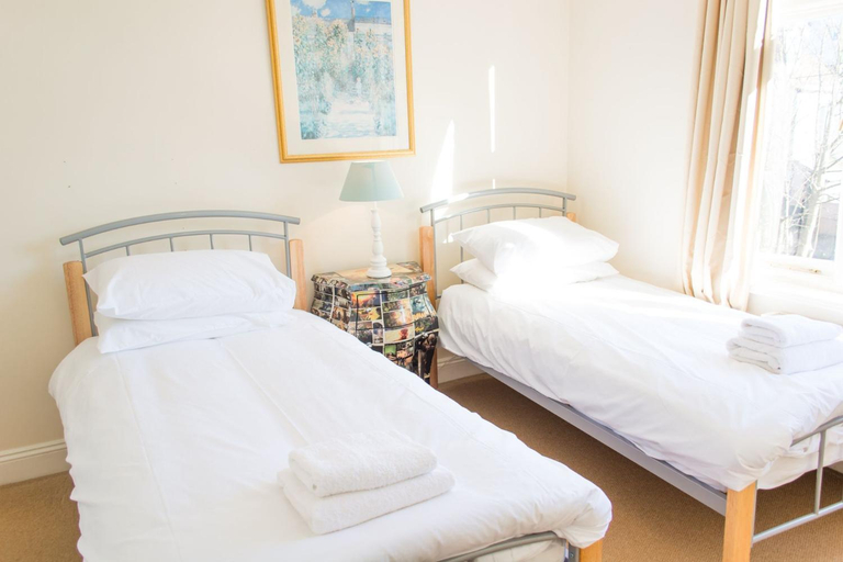 Others 2, Host & Stay - York Terrace Apartments, Norfolk
