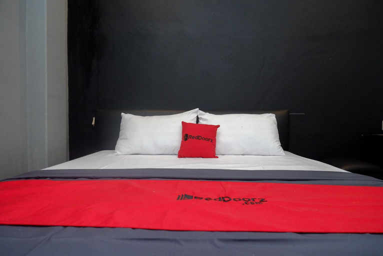 Bedroom 28