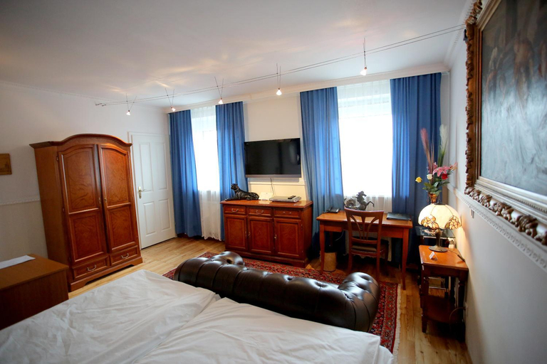 Bedroom 2, Hockner Plaza Hotel, Vöcklabruck