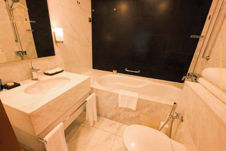 Bathroom 4, Lovely Studio Burj Khalifa View, Dubai