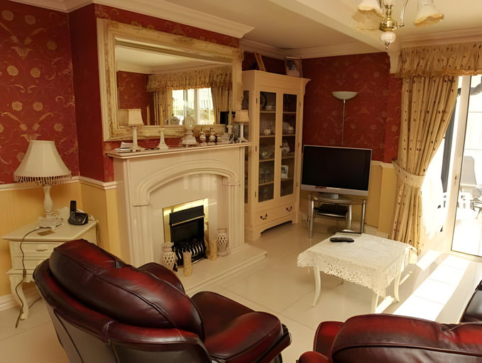 Others 5, Rosemount B&B