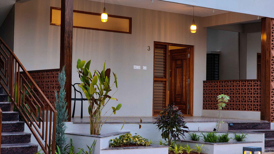 Public Area 2, Poojari's Nirantara - Kabini, Mysore