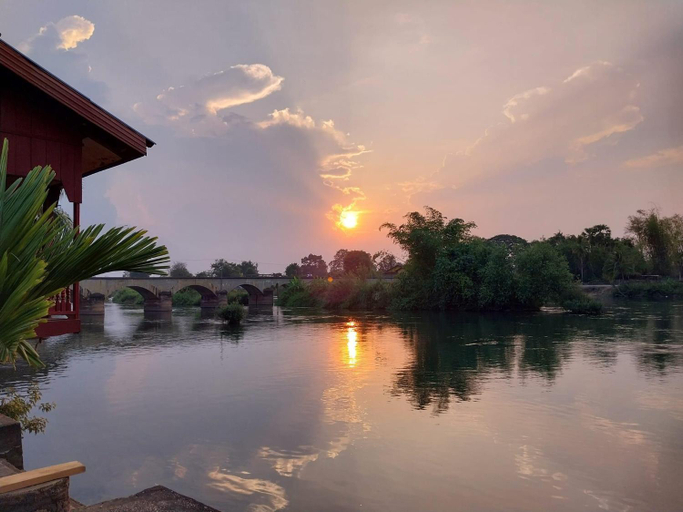 Others 3, Khampheng River views sunset, Khong