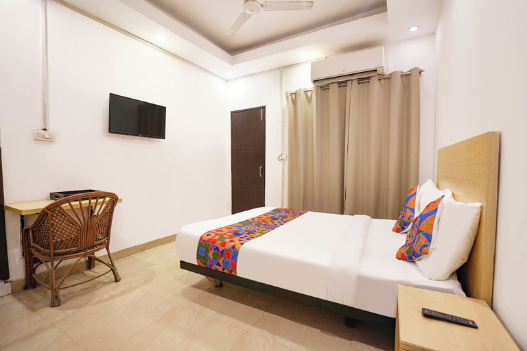 Bedroom 2, Fabexpress Prime Inn, Kaushambi