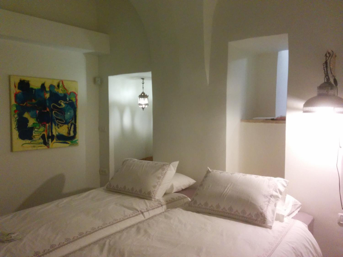 Bedroom 2, Legatia, Jerusalem