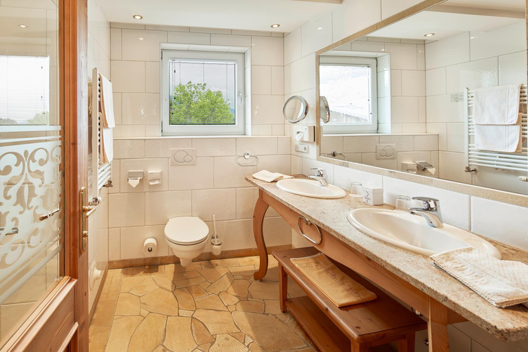 Bathroom 4, Wanderhotel Kirchner, Zell am See