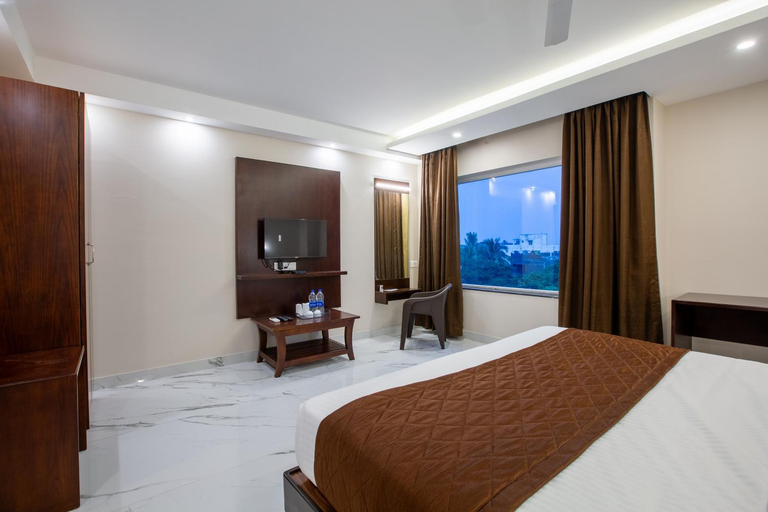 Bedroom 2, PARKKAVAN TOWERS, Tiruchirappalli