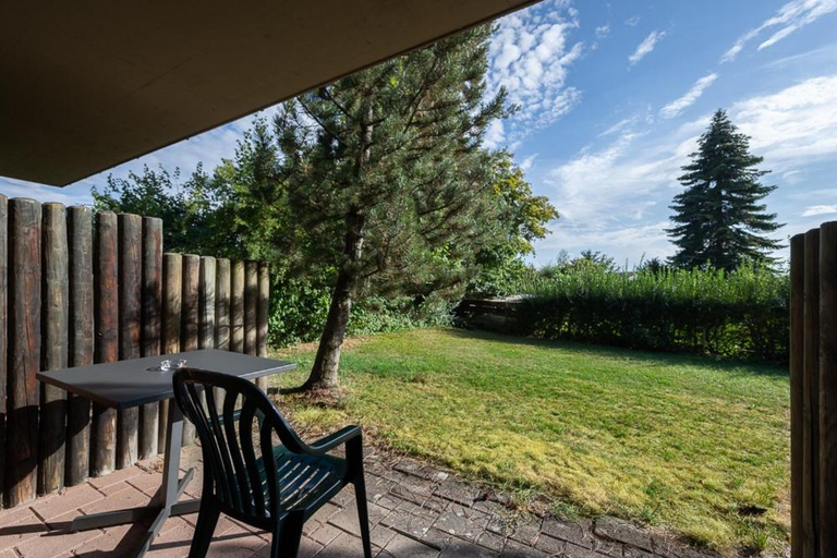 Others 5, Noah Hotel, Hinwil