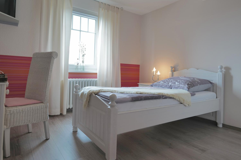 Bedroom 3, Elena Kempf Haaratelier & Guesthouse, Lahn-Dill-Kreis
