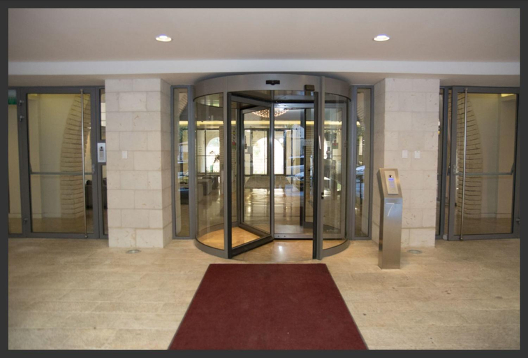 Others 4, Kook Isrentals - ApartHotels In City Center