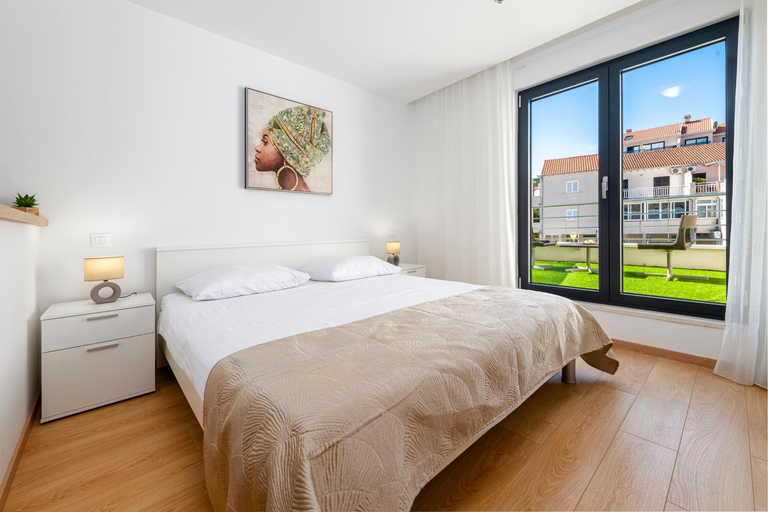 Bedroom 2, Dubrovnik Skyline Apartments, Dubrovnik