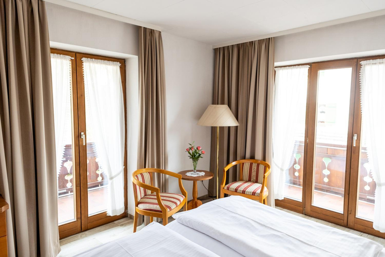 Bedroom 3, Alpenhotel Pfaffenwinkel, Weilheim-Schongau