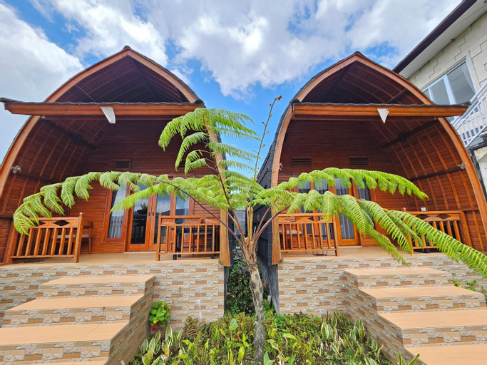 Exterior 5