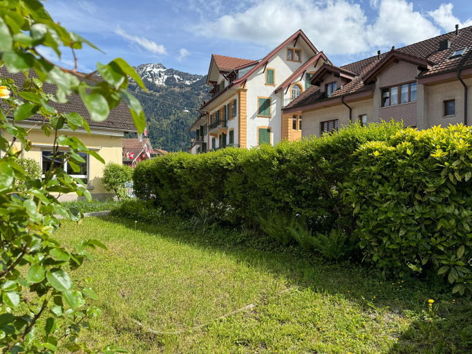 Others 3, Villa Epoka, Interlaken