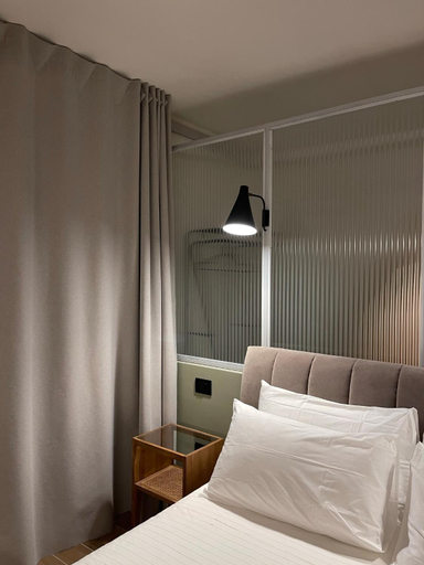 Others 5, Raha Suites, Syracuse