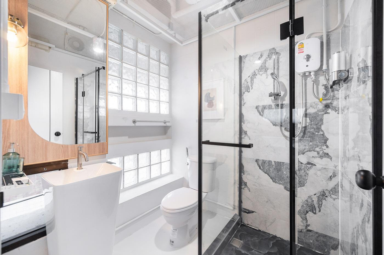Bathroom 2