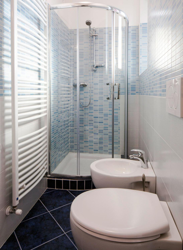 Bathroom 2, Artemide Relais, Treviso