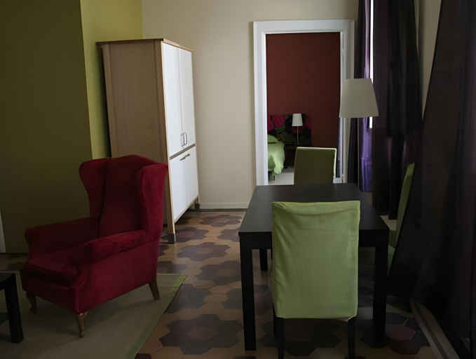 Others 3, B&B Metropolis, Livorno