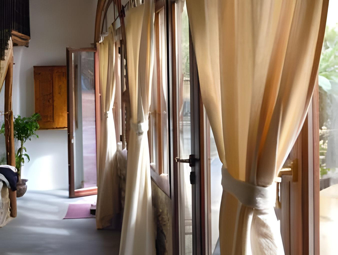 Others 5, Il Portico Guesthouse, Cagliari