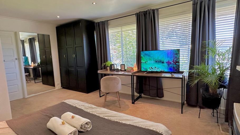 Others 4, Mulgrave Harmony Guest House, Monash - Waverley East