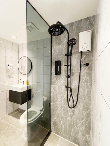 Bathroom 12