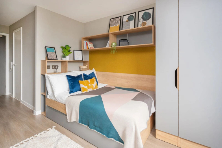 Bedroom 2, Student Only Zinc Quarter, Bristol